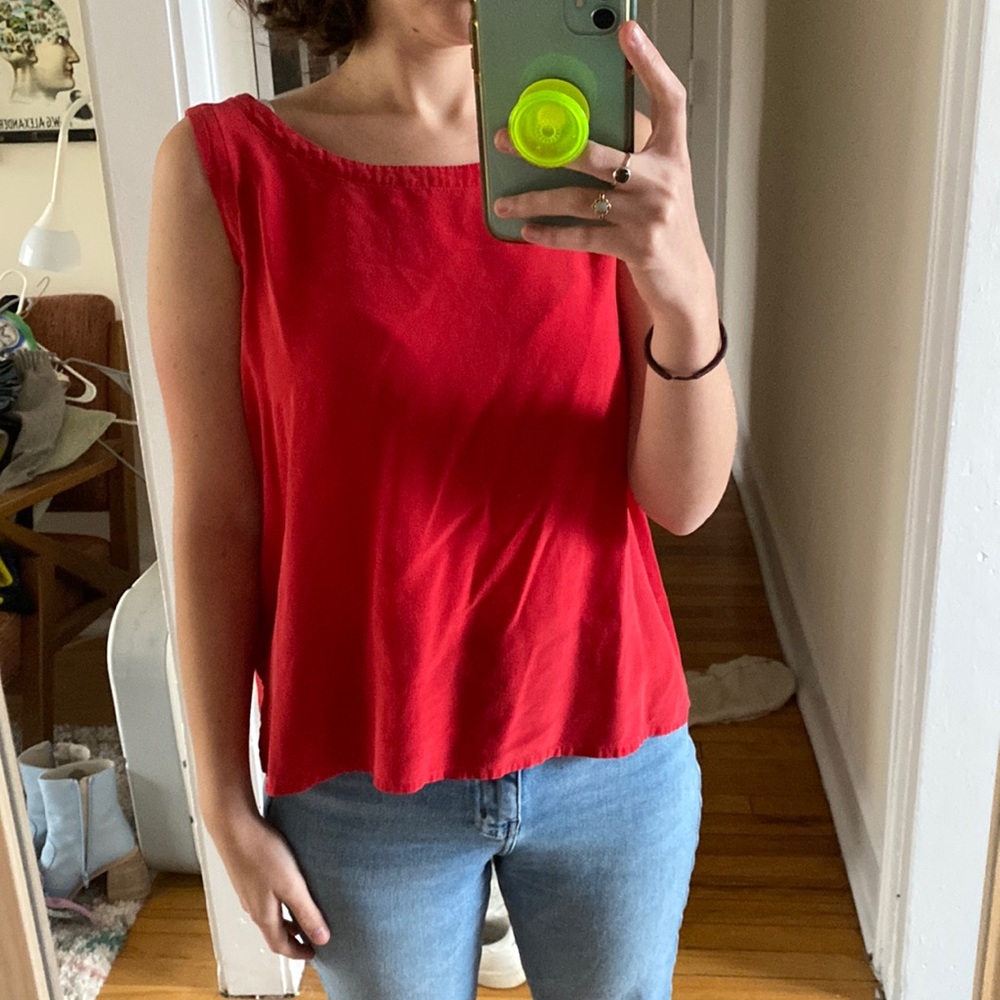 Red tank